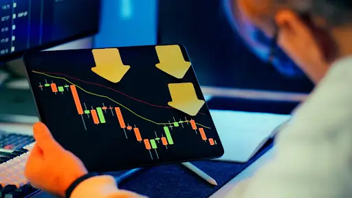 Tech Stocks Slide as AI Spending Concerns Put Big Tech Earnings in Focus